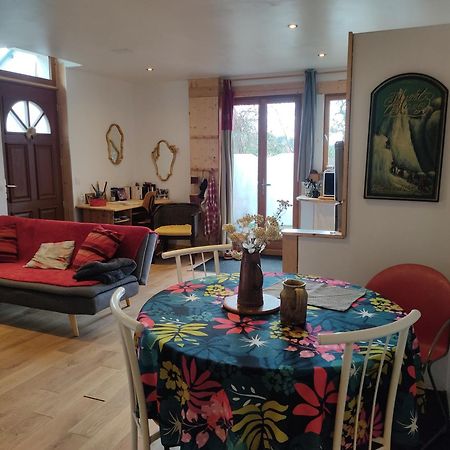 Appartement Cosy, Au Calme, Axe Annecy - Geneve Villy-le-Pelloux Екстериор снимка